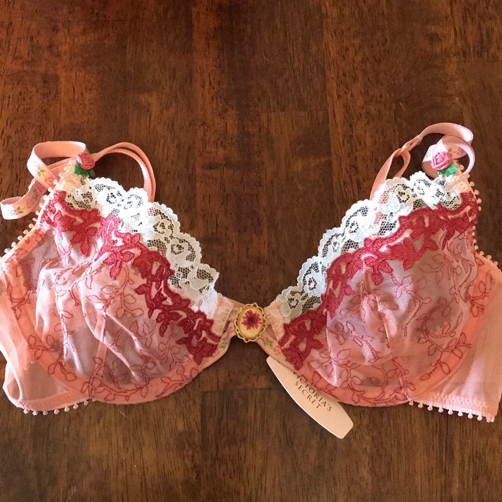 NWT Victoria’s Secret bra